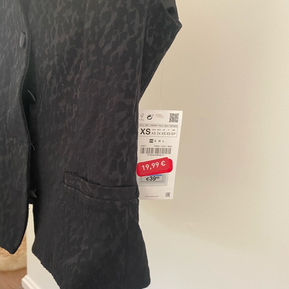 Zar Basic Vest - Picture 2 of 2